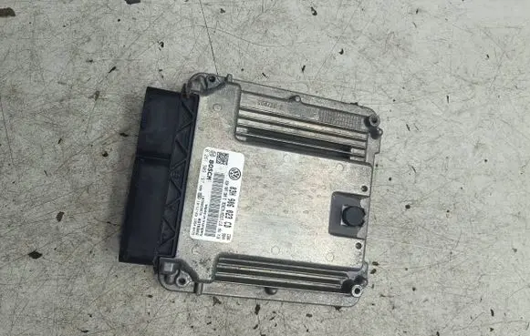 Volkswagen Touareg II Engine control unit/module 03H906023CD 0261S09197 03H907309E
