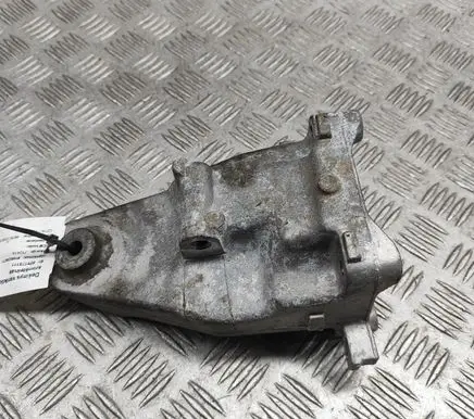Mercedes-Benz GLC X253 C253 Engine mounting bracket A2742232204