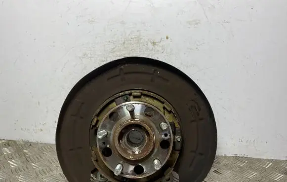 KIA Sorento Rear wheel hub
