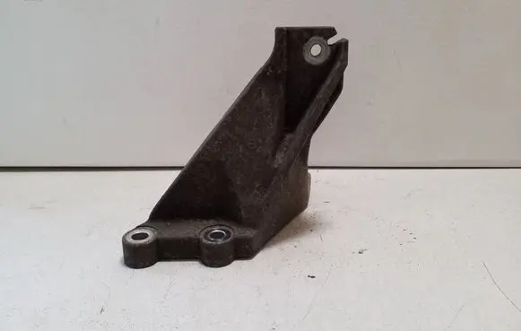 Nissan Leaf I (ZE0) Engine mounting bracket