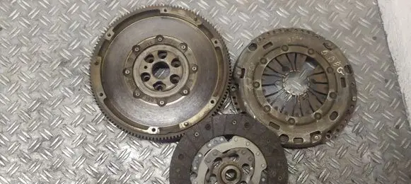 Volkswagen Golf Plus Clutch set kit 3082000386 854000303