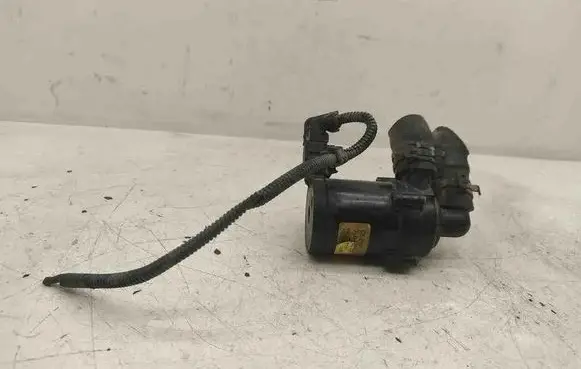 Volkswagen Touareg I Electric auxiliary coolant/water pump 7L0965561J