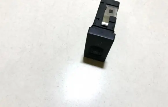 Volkswagen PASSAT B5 Seat heating switch 3b0963563c