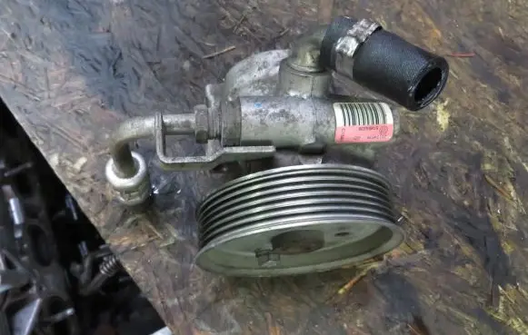 Fiat Doblo Power steering pump 51869236