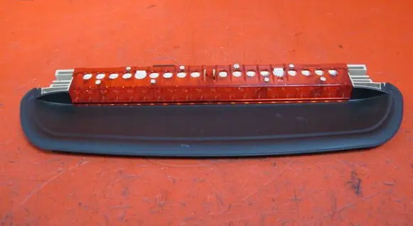 BMW 3 E90 E91 Third/center stoplight 6946615