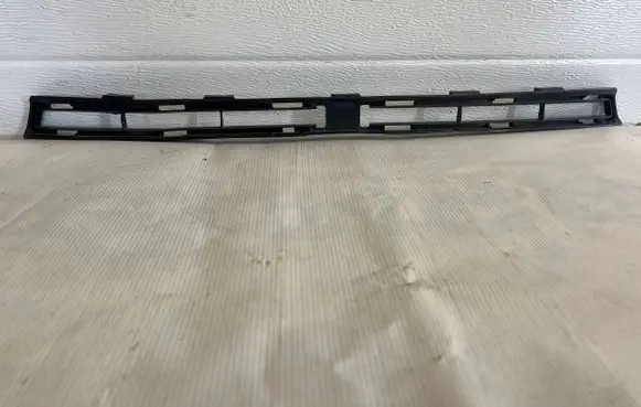 Lexus RX 330 - 350 - 400H Front bumper lower grill 5311348020