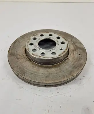 Volkswagen Jetta VI Front brake disc