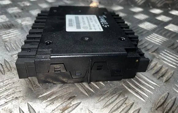 Volkswagen Touareg I Comfort/convenience module 7L6937049m