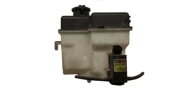 Hyundai Getz Windscreen/windshield washer pump 985101C100