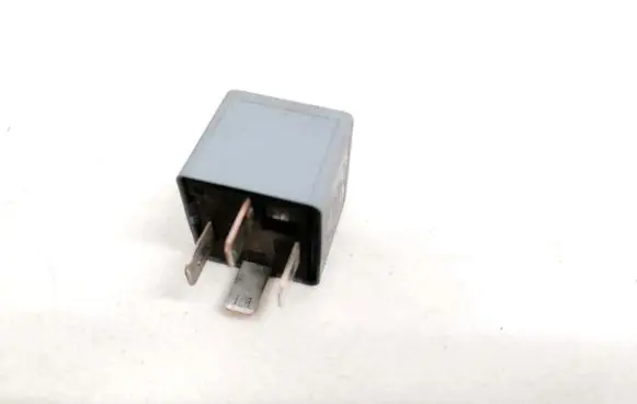 Audi A4 S4 B5 8D Other relay 8D0951253A