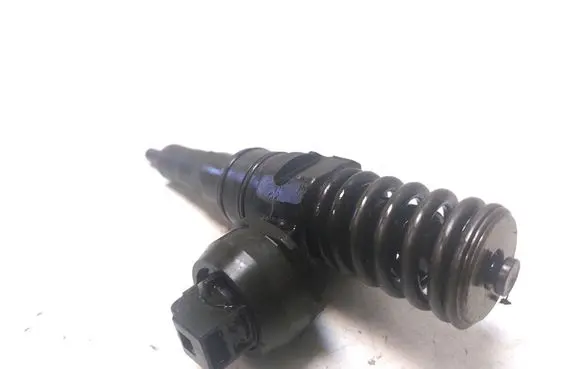 Audi A4 S4 B7 8E 8H Fuel injector 038130073BJ
