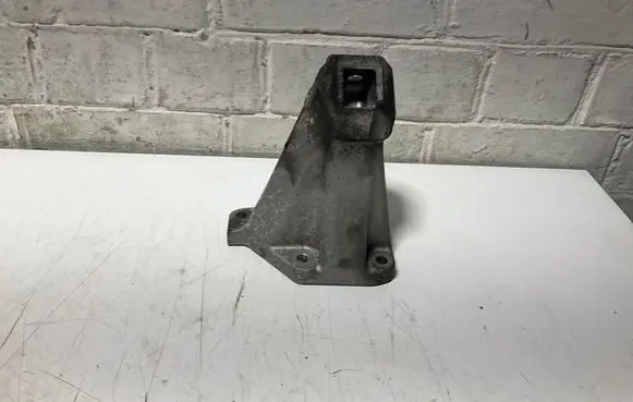 BMW 5 F10 F11 Engine mounting bracket 6777621 13992010 GD01522