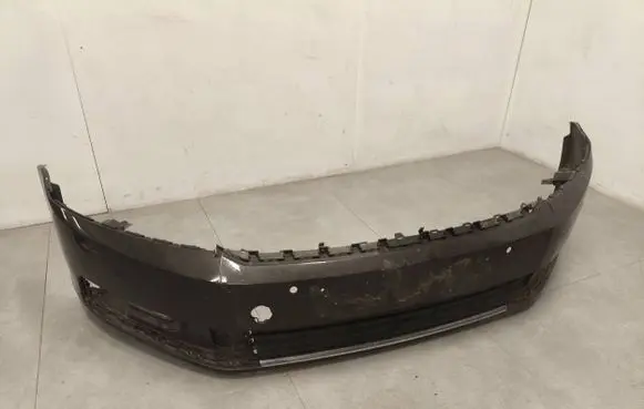 Volkswagen PASSAT B7 Front bumper