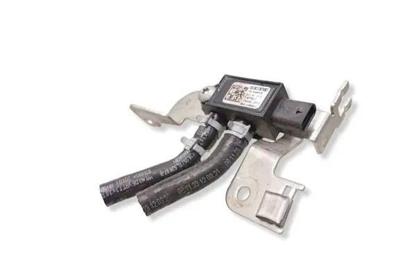Porsche Cayenne (92A) Exhaust gas pressure sensor 059906051K