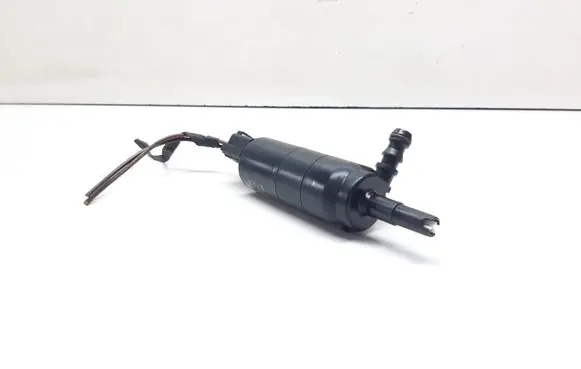 BMW 3 E90 E91 Headlight washer pump 8377430