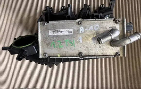 Volkswagen Golf Plus Intake manifold 03F145749B