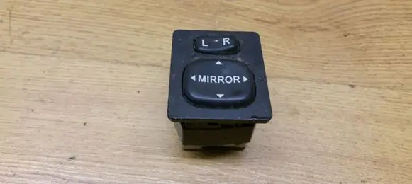 Toyota RAV 4 (XA30) Wing mirror switch 769746F