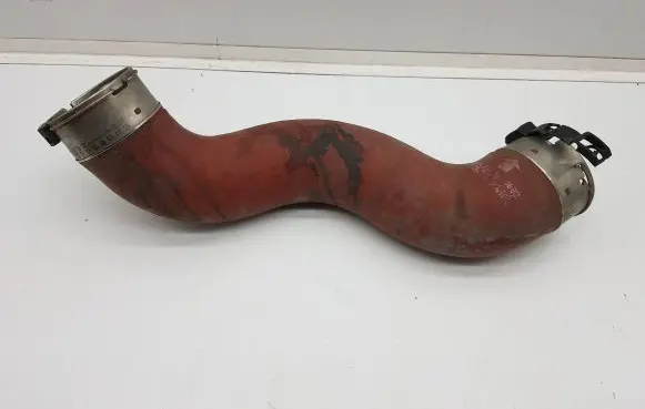 Mercedes-Benz E W212 Intercooler hose/pipe A2125280882