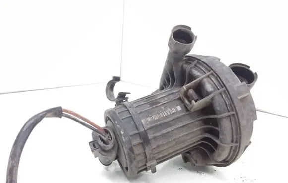 Audi A6 S6 C5 4B Secondary air pump 8D0906613B 06A959253B 72293419