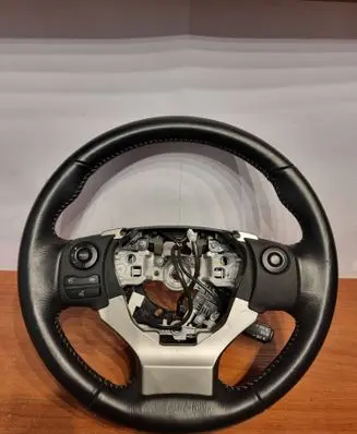 Lexus CT 200H Steering wheel