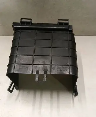 Skoda Superb B6 (3T) Battery box tray cover/lid 3C0915336A