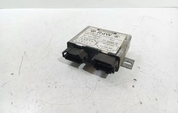 Volkswagen PASSAT B3 Other control units/modules 357953233 05060001