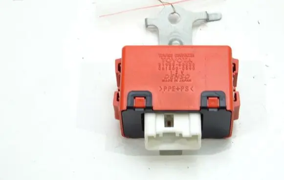 Toyota Highlander XU40 Other control units/modules 8198560030