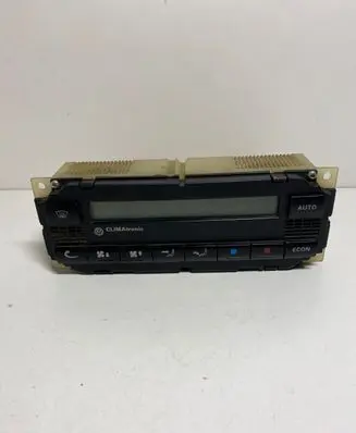 Volkswagen Golf IV Climate control unit