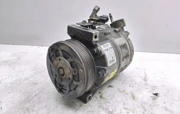 Volvo V70 Air conditioning (A/C) compressor (pump) 36002113