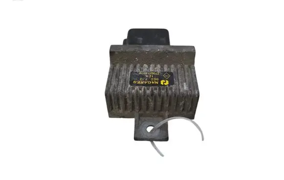 Opel Vivaro Glow plug pre-heat relay 7700115078