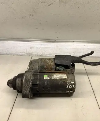 Volkswagen Golf Plus Starter motor 02T911023S