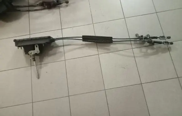 Volkswagen Fox Gear shifter/selector 5Z0711061