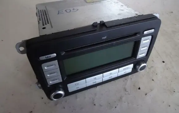 Volkswagen Eos Radio/CD/DVD/GPS head unit 1K0035186AE