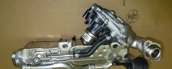 BMW X4 F26 EGR valve cooler 8513691T
