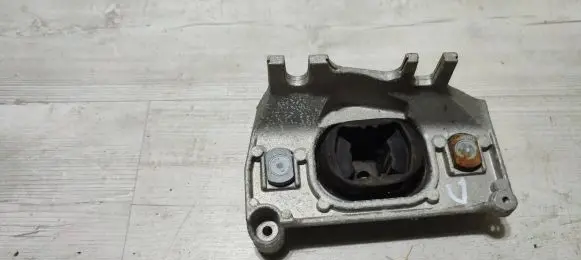 Dacia Duster Engine mounting bracket 112228880R