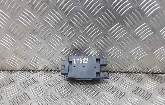 Nissan Qashqai Fuel injection pump control unit/module 169108688r