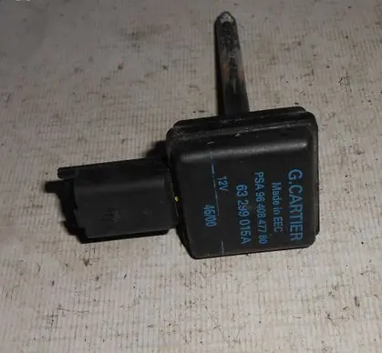 Citroen C5 Coolant level sensor 9640847780