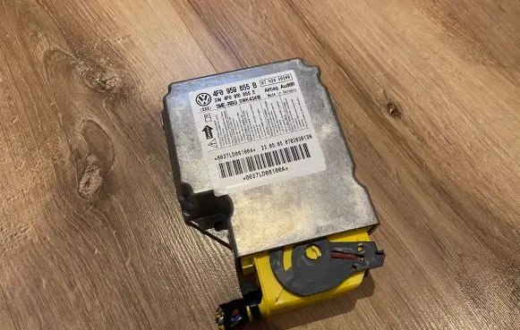 Audi A6 S6 C6 4F Airbag control unit/module 4F0910655E 4F0959655B 5WK43416