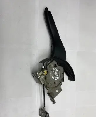Nissan Tiida C11 Handbrake/parking brake lever assembly 82561
