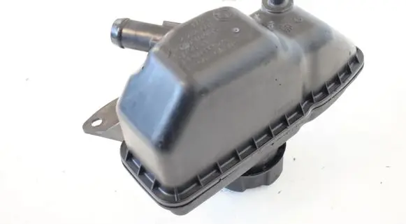 BMW M4 F82 F83 Power steering fluid tank/reservoir 2284601