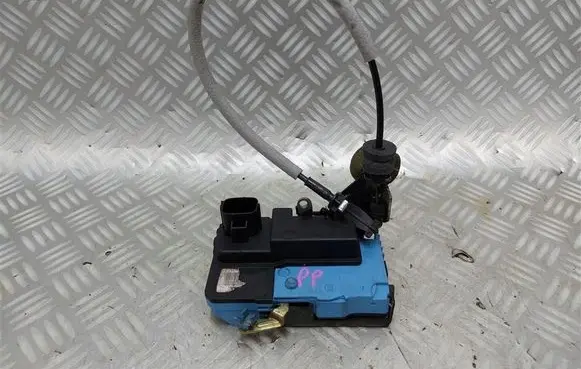Volvo XC90 Front door lock 