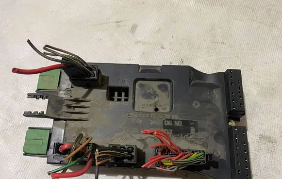 Mercedes-Benz Vito Viano W638 SAM control unit 0005400650 A0005400650