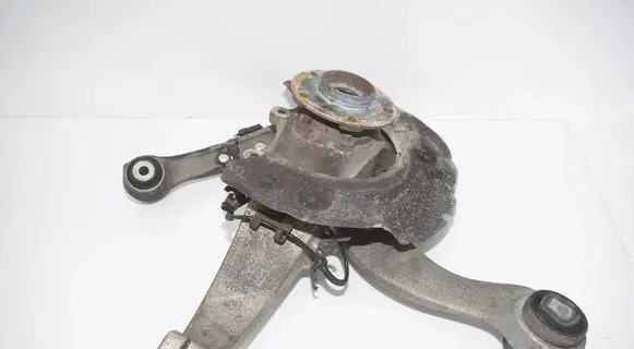 Front wheel hub