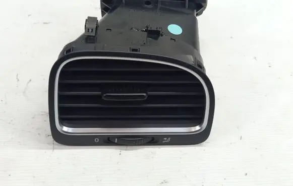 Volkswagen Golf VI Dashboard side air vent grill/cover trim 5K0819710D 5K0819704
