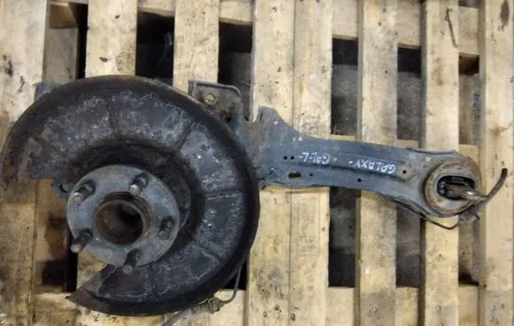 Ford Galaxy Rear wheel hub 