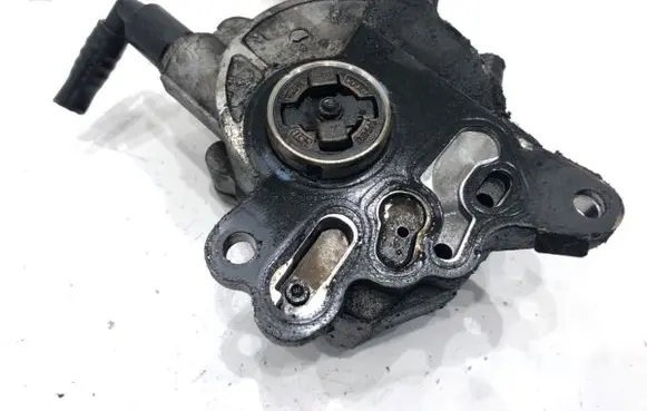 Volkswagen Touran I Vacuum pump 03G145209