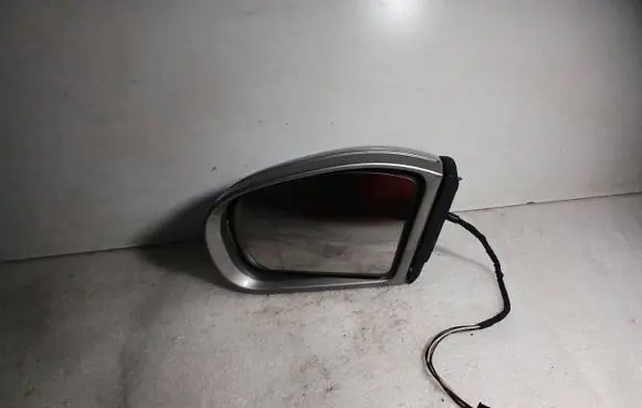 Mercedes-Benz C W203 Front door electric wing mirror 413133417