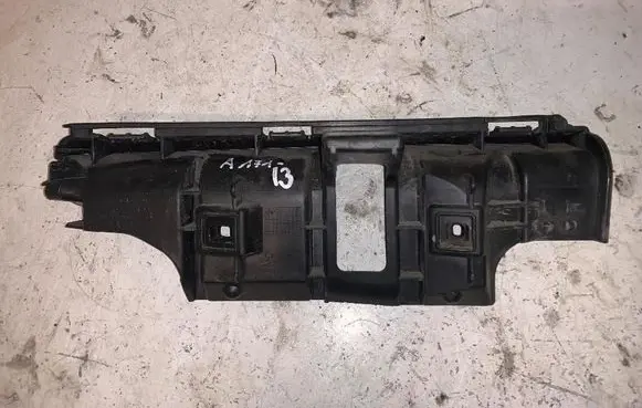 Volvo C30 Front bumper mounting bracket 30657219