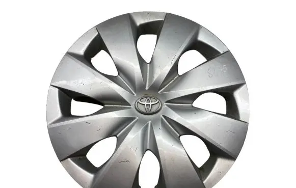 Toyota Yaris R14 wheel hub/cap/trim 426020D190