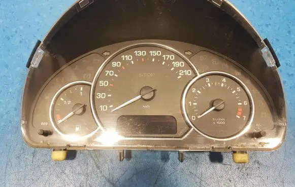 Peugeot 1007 Speedometer (instrument cluster) 9658241580